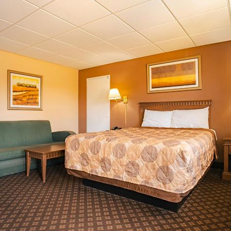 Faulds Motel Сарнія Екстер'єр фото