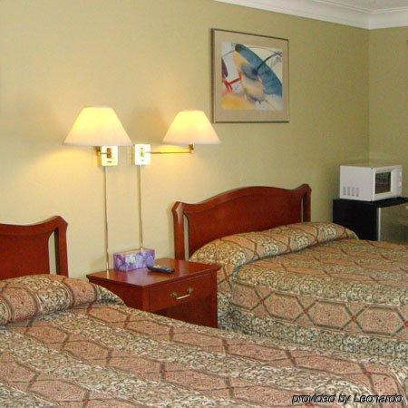 Faulds Motel Сарнія Номер фото
