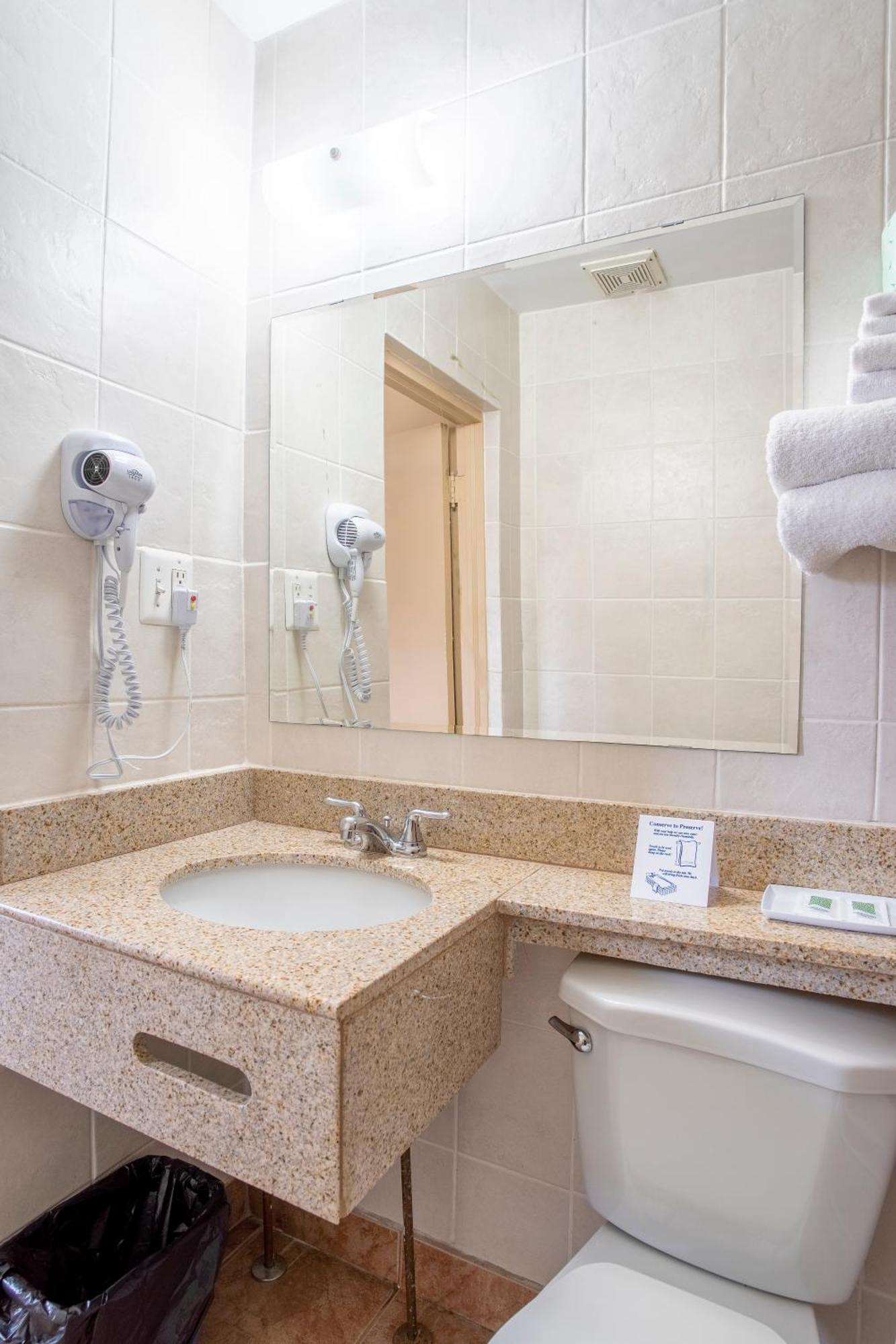 Faulds Motel Сарнія Екстер'єр фото